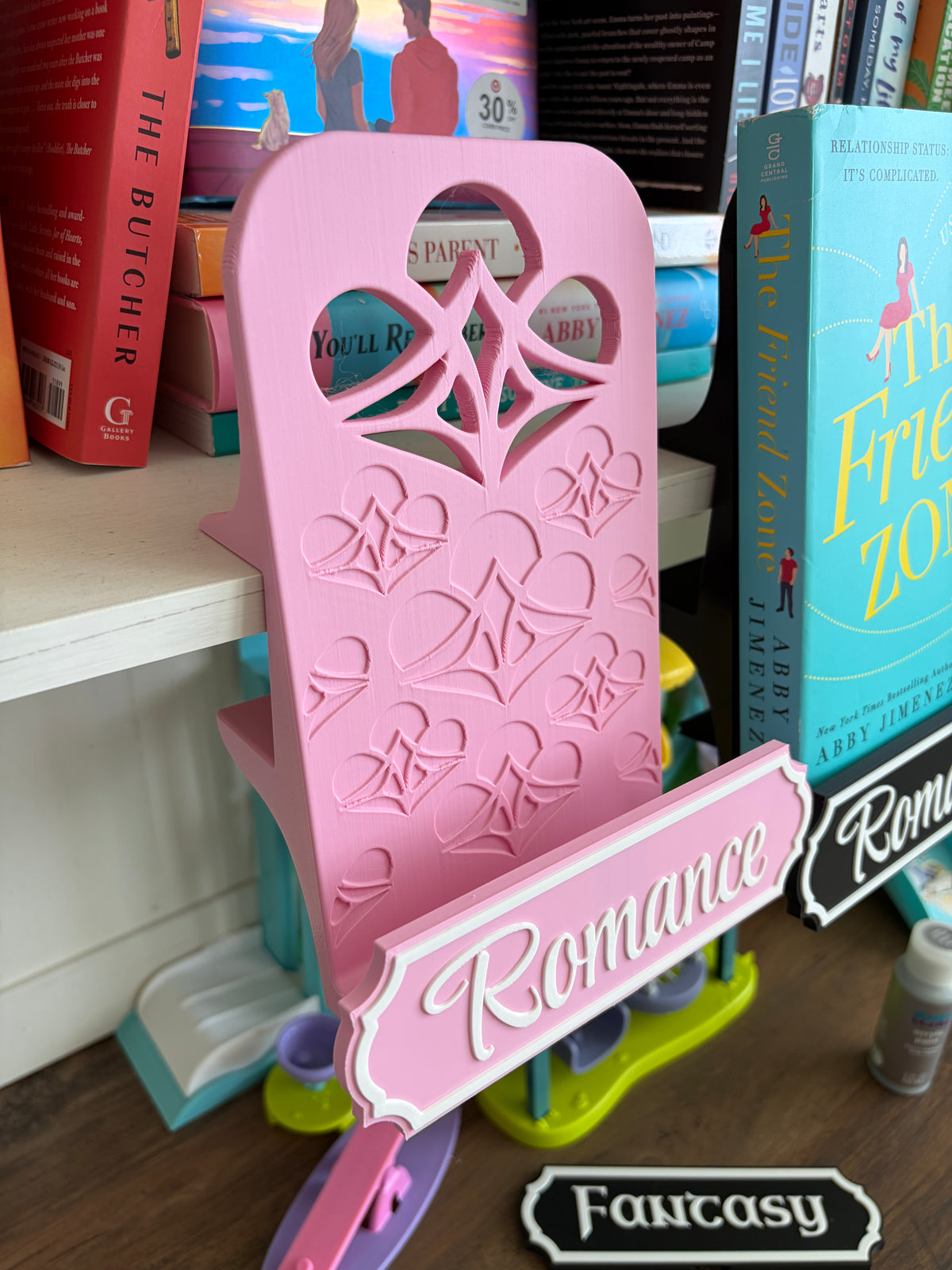 Customizable Bookshelf Book Display
