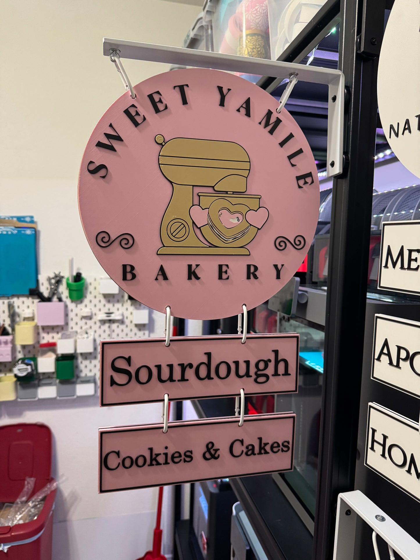 Custom Magnetic Logo Vendor Hanging Sign (12”)