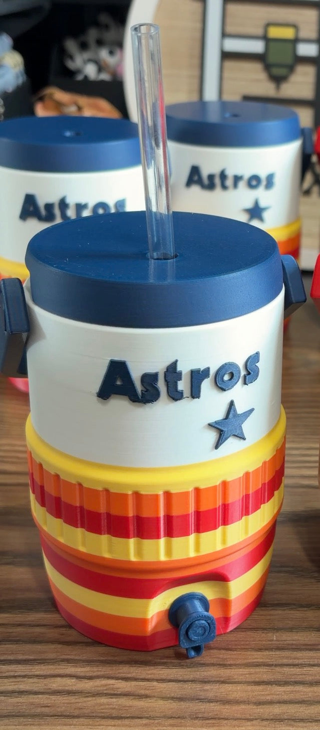 Vibrant Astros Can Cooler